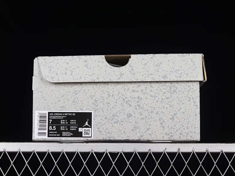 All categories Air Jordan Jordan series basketball shoes Air Jordan 4 LW version Air Jordan 4 Retro "Craft" AJ4 Joe 4 gray cement DV3742-021
